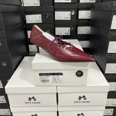 实体专柜意大利设计师轻奢品牌哑光胎牛皮尖头细跟单鞋7025深红