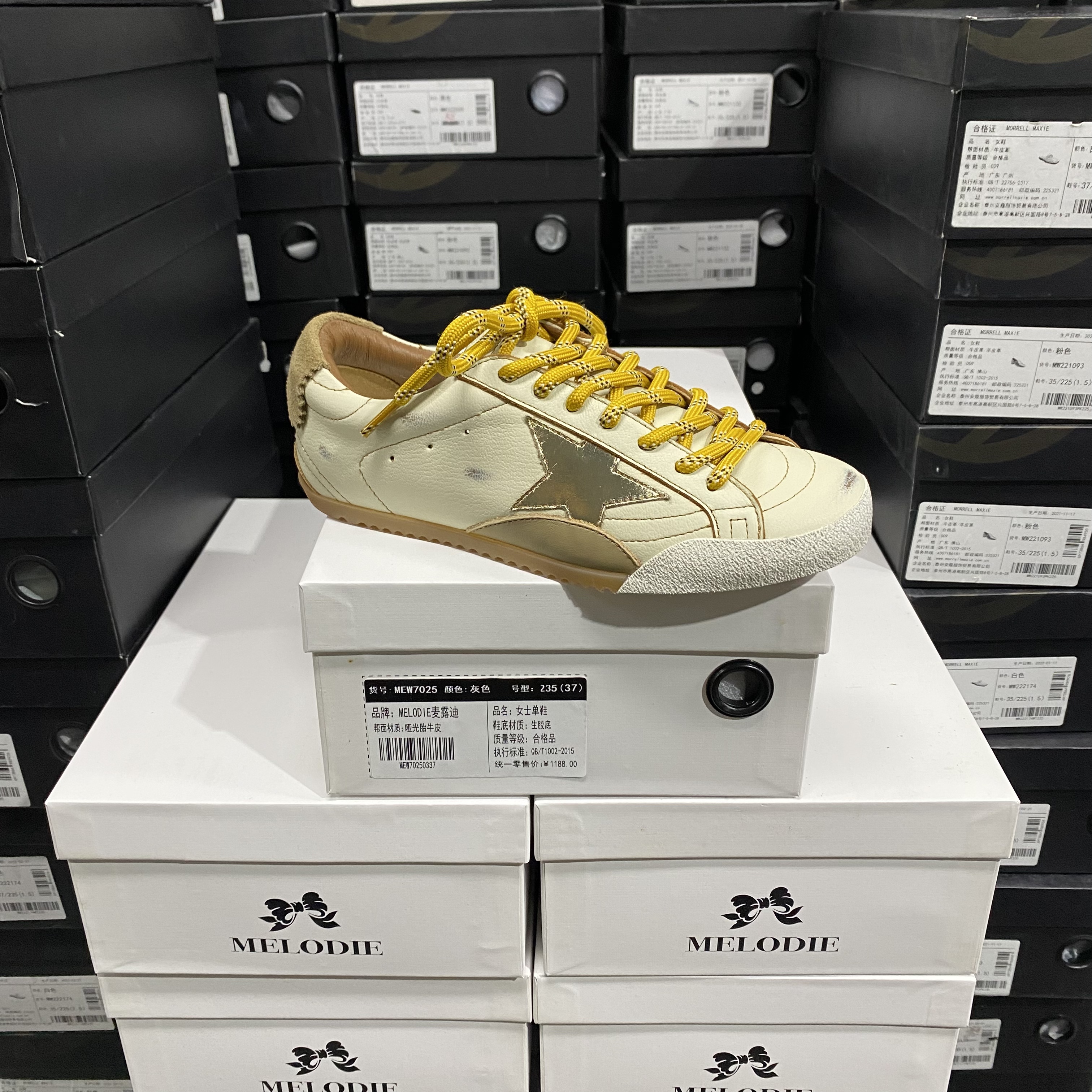 实体专柜意大利设计师轻奢品牌C羊皮系带做旧德训休闲鞋6533米白