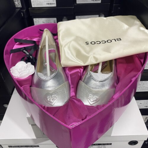 顶奢意大利品牌春季新款平底豆豆羊皮超软轻奢气质单鞋Y600银色