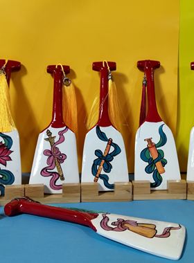 潮汕特色纪念品纯手工陶瓷船浆龙舟比赛挂件创意DY吊坠办公桌摆件