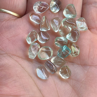 冰体海绿宝手串 绿色海蓝宝 透体绿冰 绿柱石原石抛光手链手镯