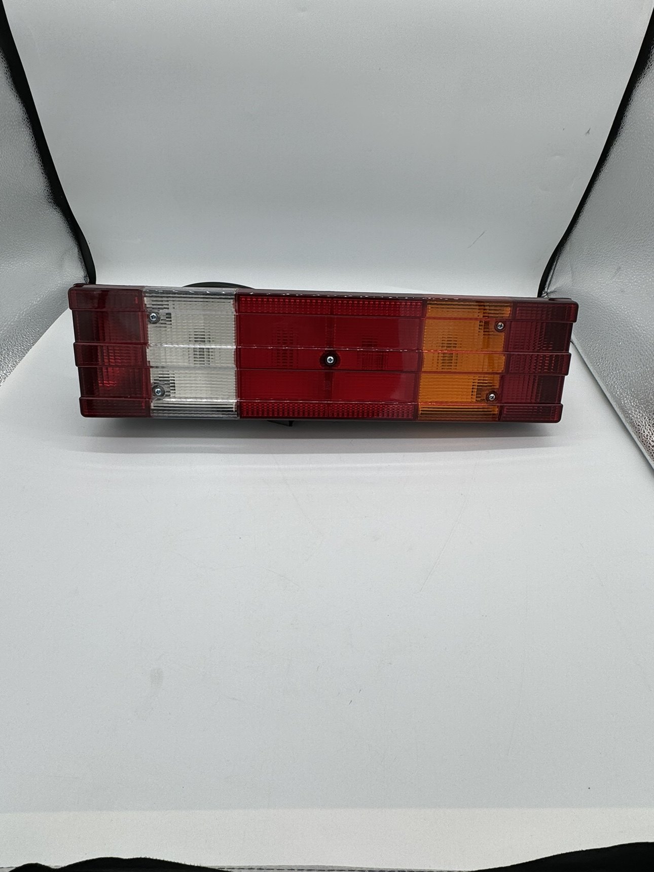 柳工吊车配件 柳工25吨后尾灯 消防车后尾灯 奔驰泵车后尾灯
