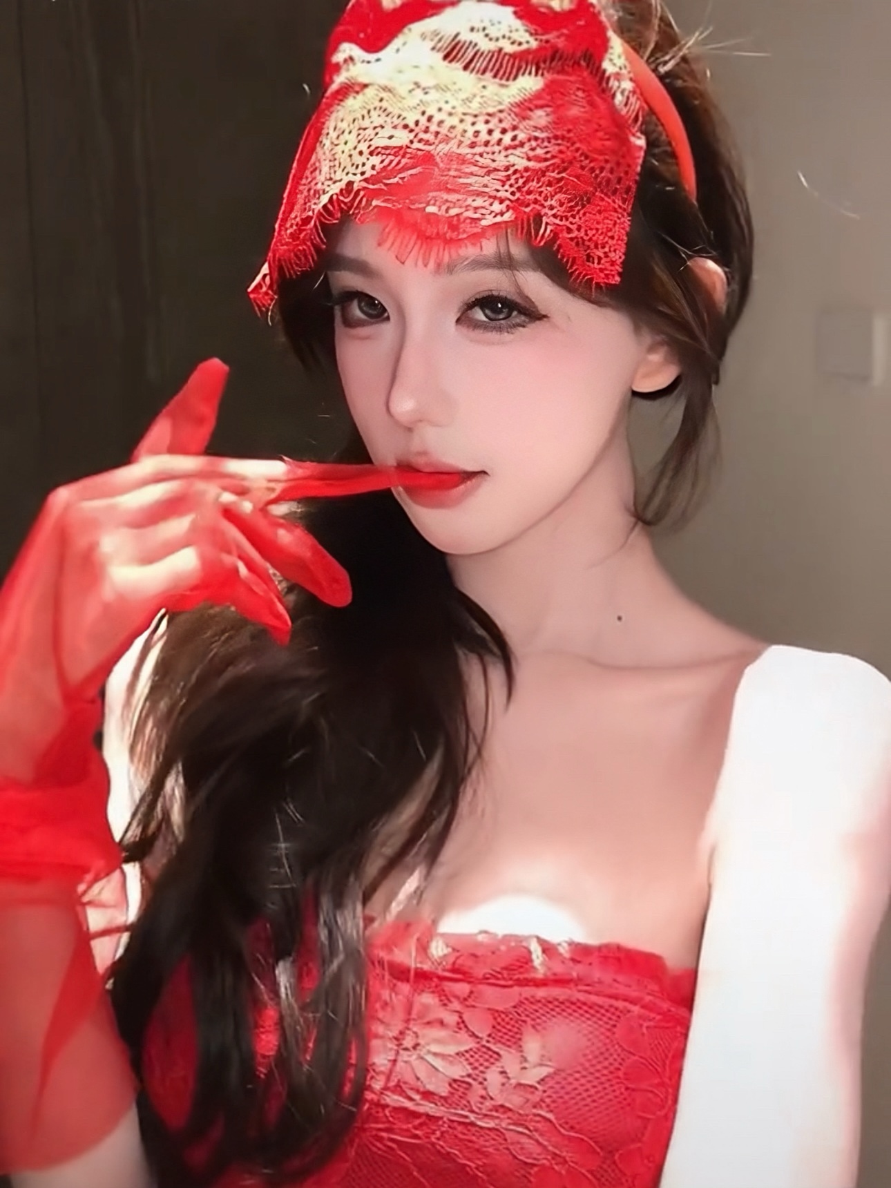 LonelyDance风情红玫瑰*性感蕾丝纯欲风辣妹一字肩包臀裙红色手套