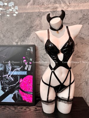 LonelyDance【魅魔诱惑】性感漆皮镂空小恶魔深v吊带蝴蝶结制服女