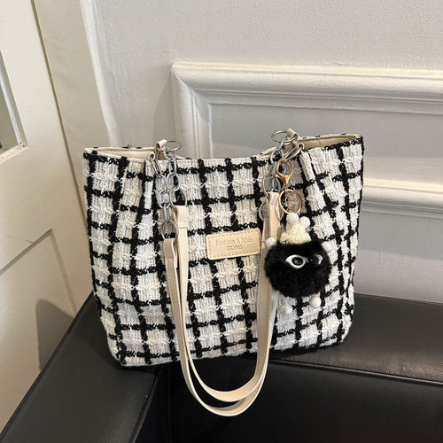 时尚格子单肩包百搭通勤大包女包