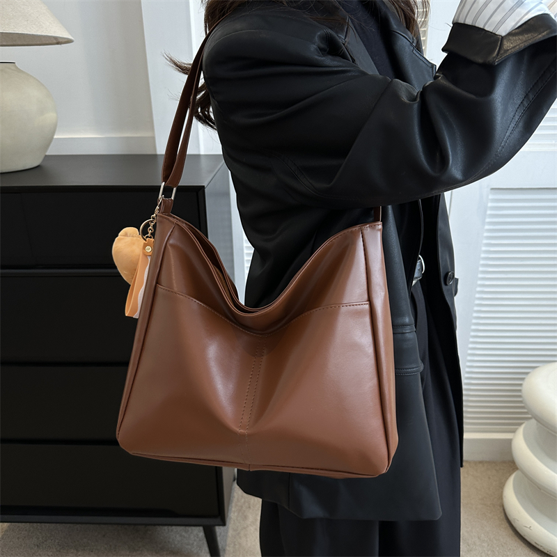 新款高级感斜挎棕色托特包