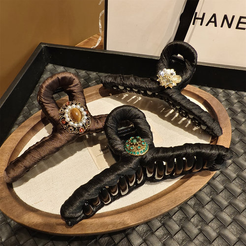 韩系复古手工布艺豹纹鲨鱼夹
