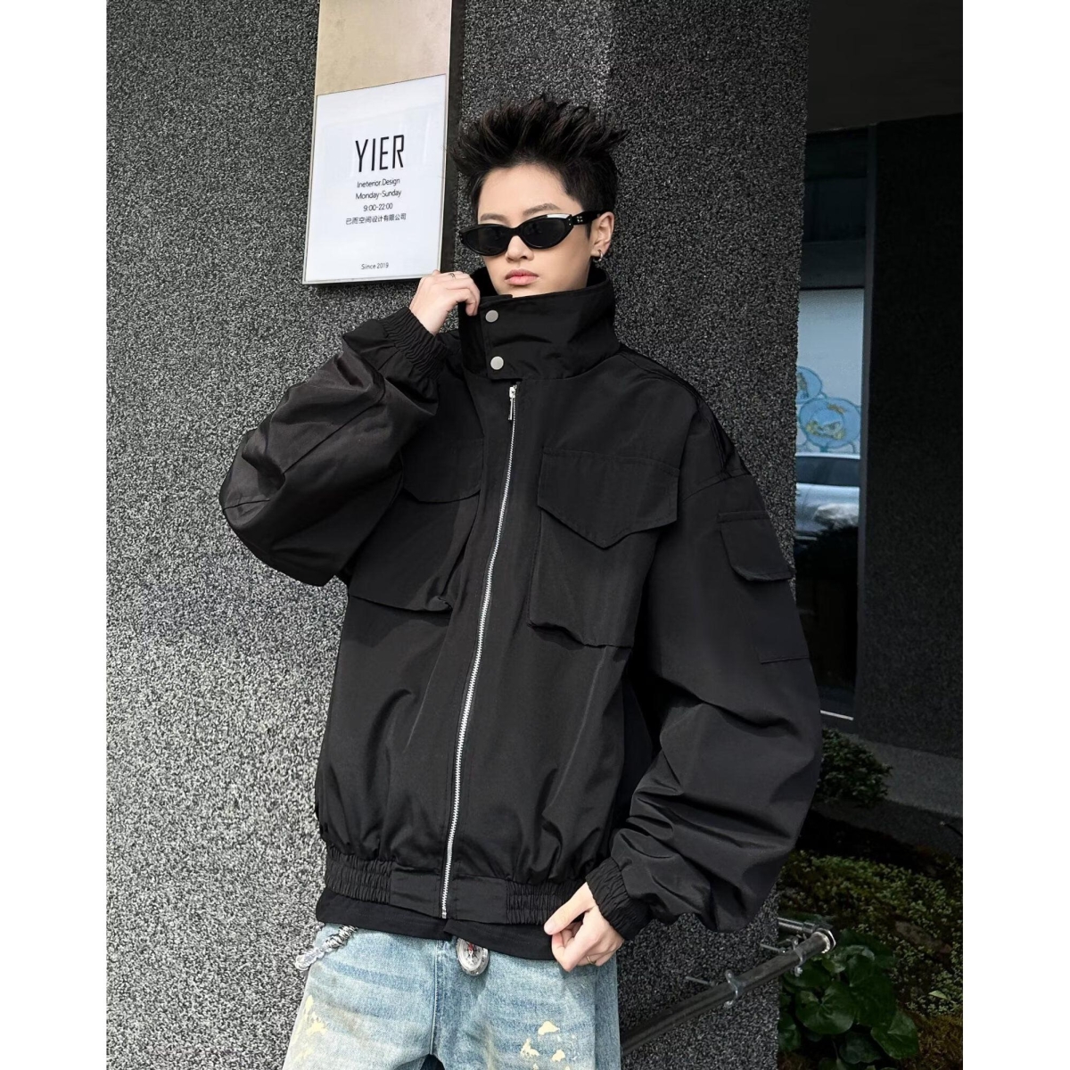 黑色
