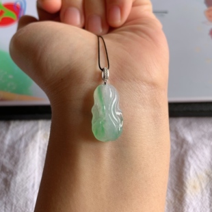 缅甸天然A货翡翠18K金扣头冰种飘绿白菜吊坠老坑玉招财白菜挂件