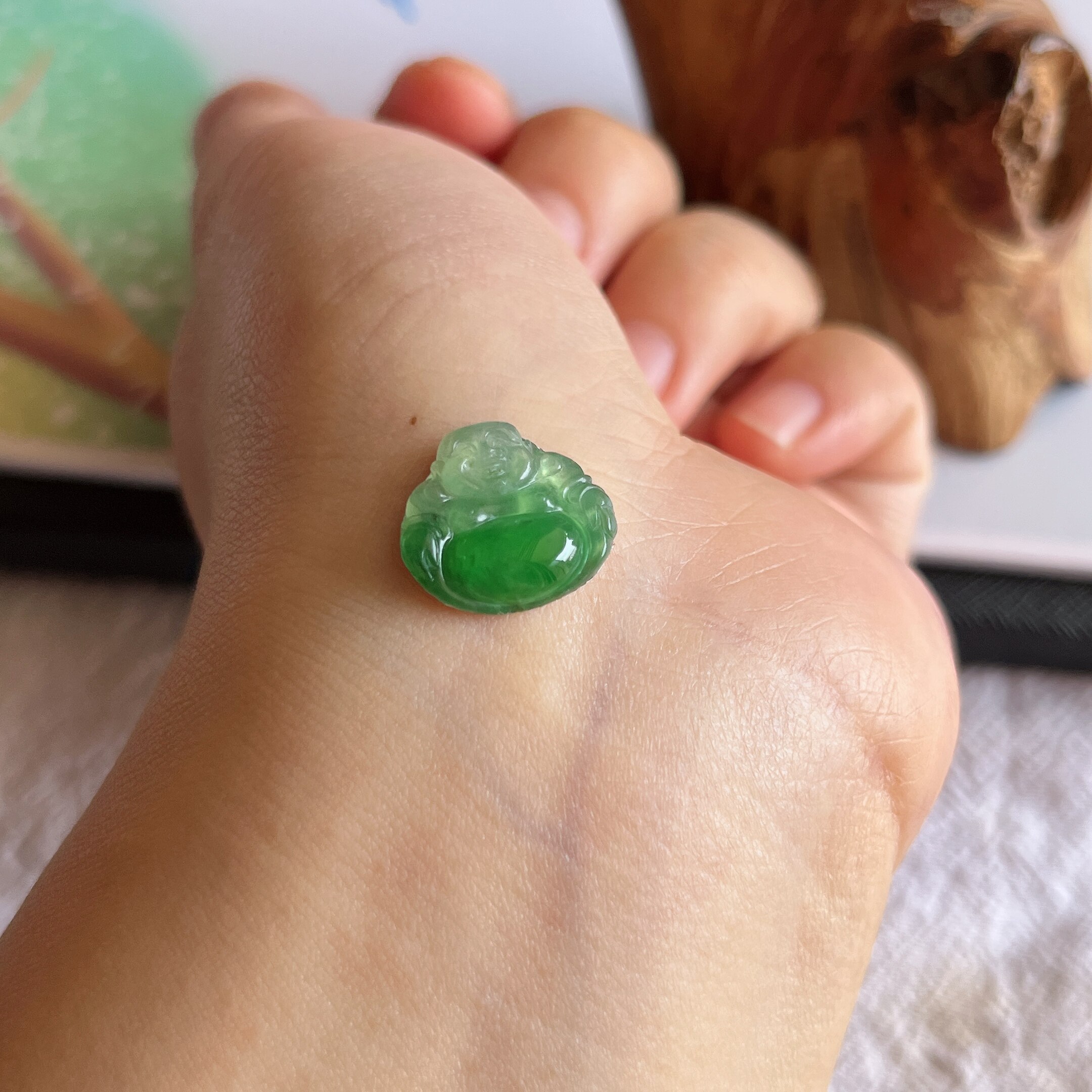 缅甸天然A货翡翠冰糯种飘绿佛公镶嵌件老坑玉石翡翠飘绿佛公裸石