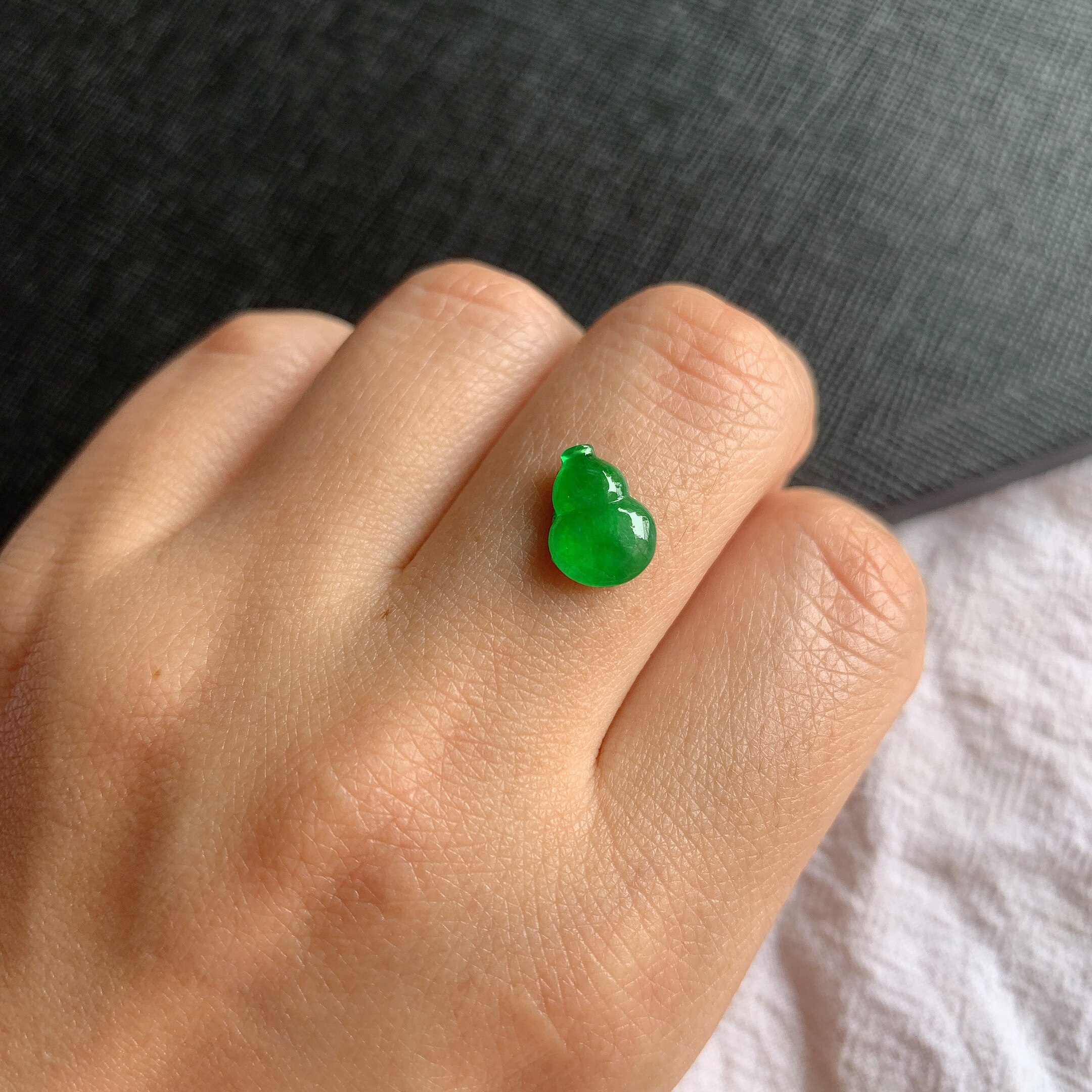 缅甸天然A货翡翠冰糯种阳绿满色葫芦镶嵌件老坑玉石满色葫芦戒面