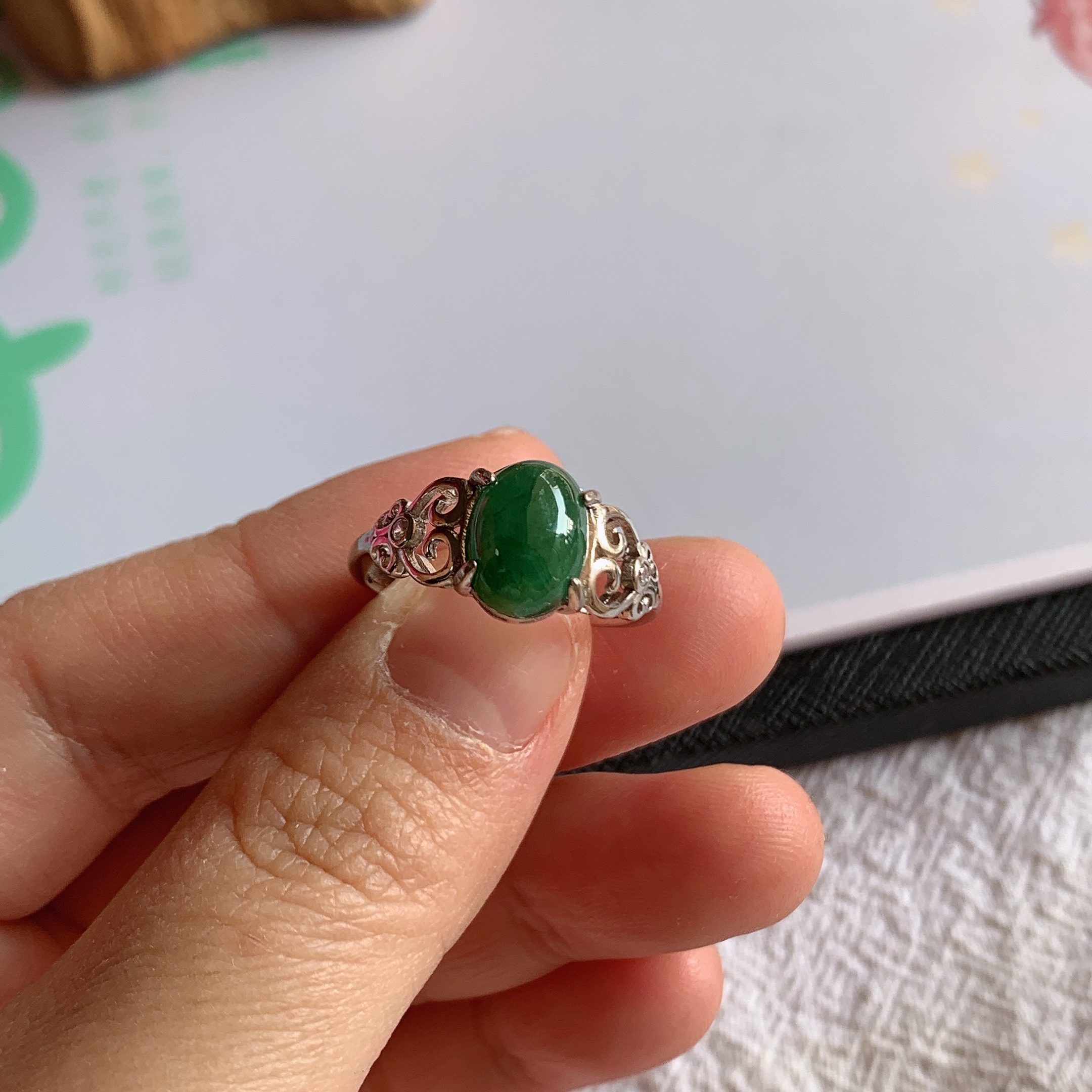 缅甸天然A货翡翠925银冰糯种满色蛋面戒指老坑玉翡翠蛋面活口戒指