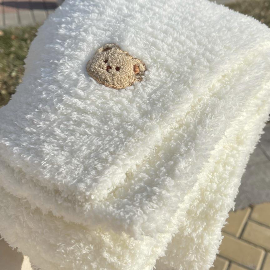 珊瑚绒毛线团围巾手工diy毛线材料包柔软粗毛线绒绒毯子自织小熊