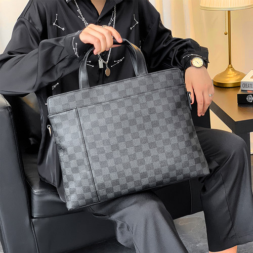 Lv手提包男包价格 Lv手提包男包图片 星期三