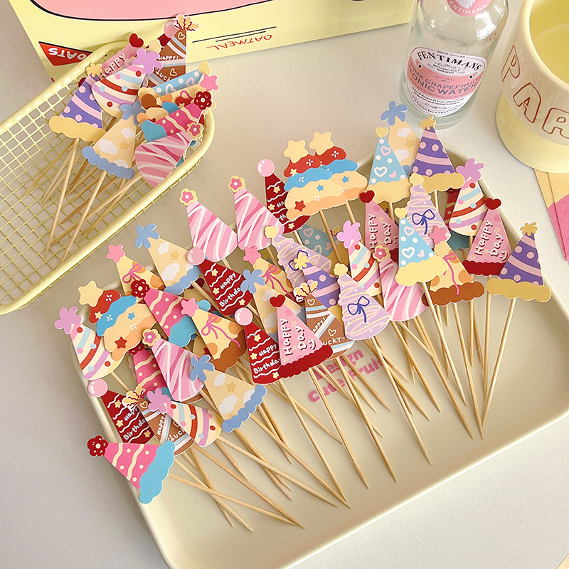 韩国ins风复古蛋糕装饰摆件彩色格子笑脸毛球迷你生日小帽子插件