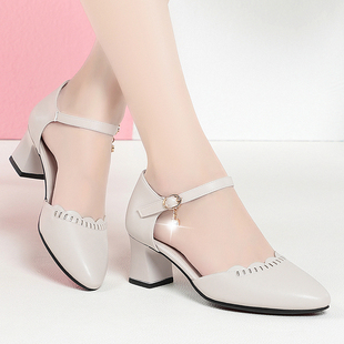 包头凉鞋2023年新款女夏季中年女鞋中跟粗跟真皮皮鞋配裙子的鞋子