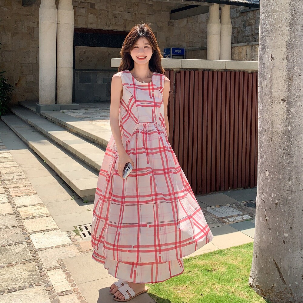 【现货】新品2D033-Q881-P125-K178不规则红格大裙摆两层裙摆,女装连衣裙,2D033