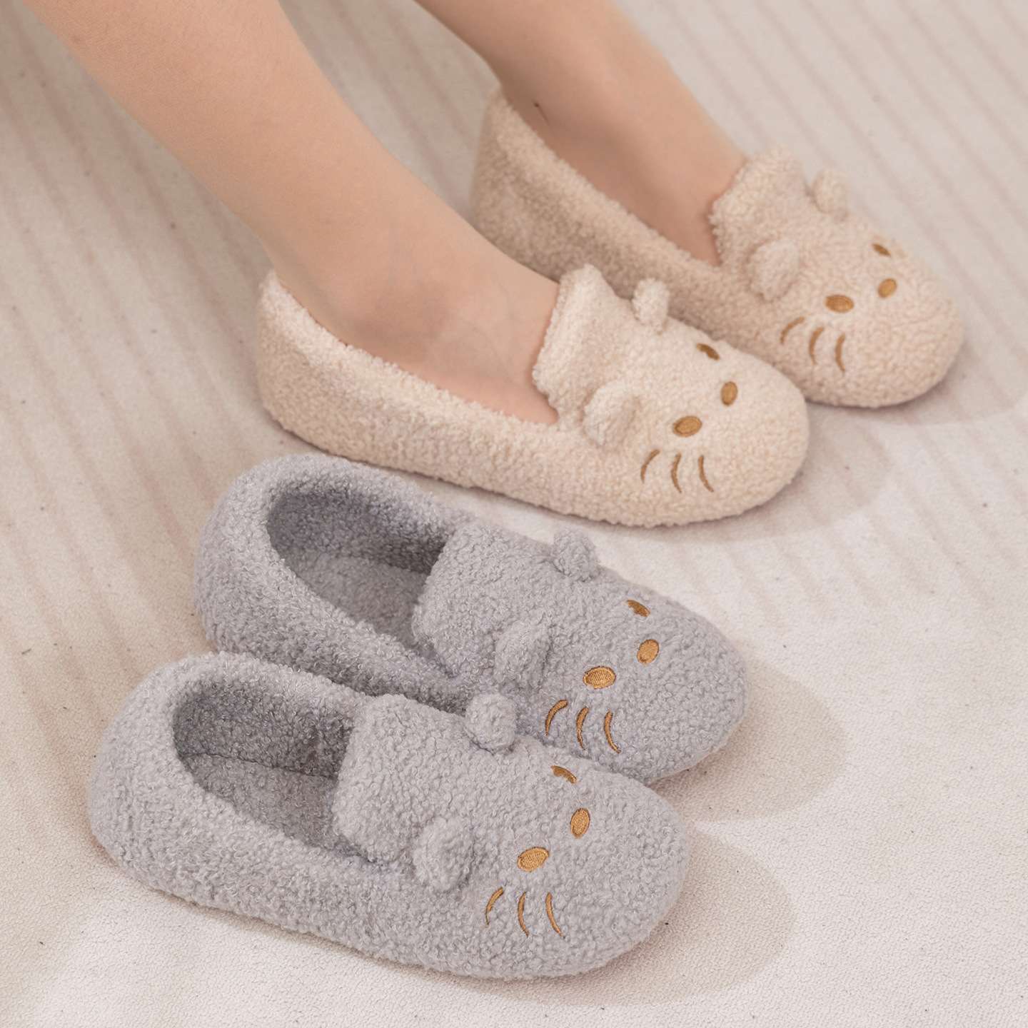 月子鞋批发秋季卡通猫咪厚底防滑