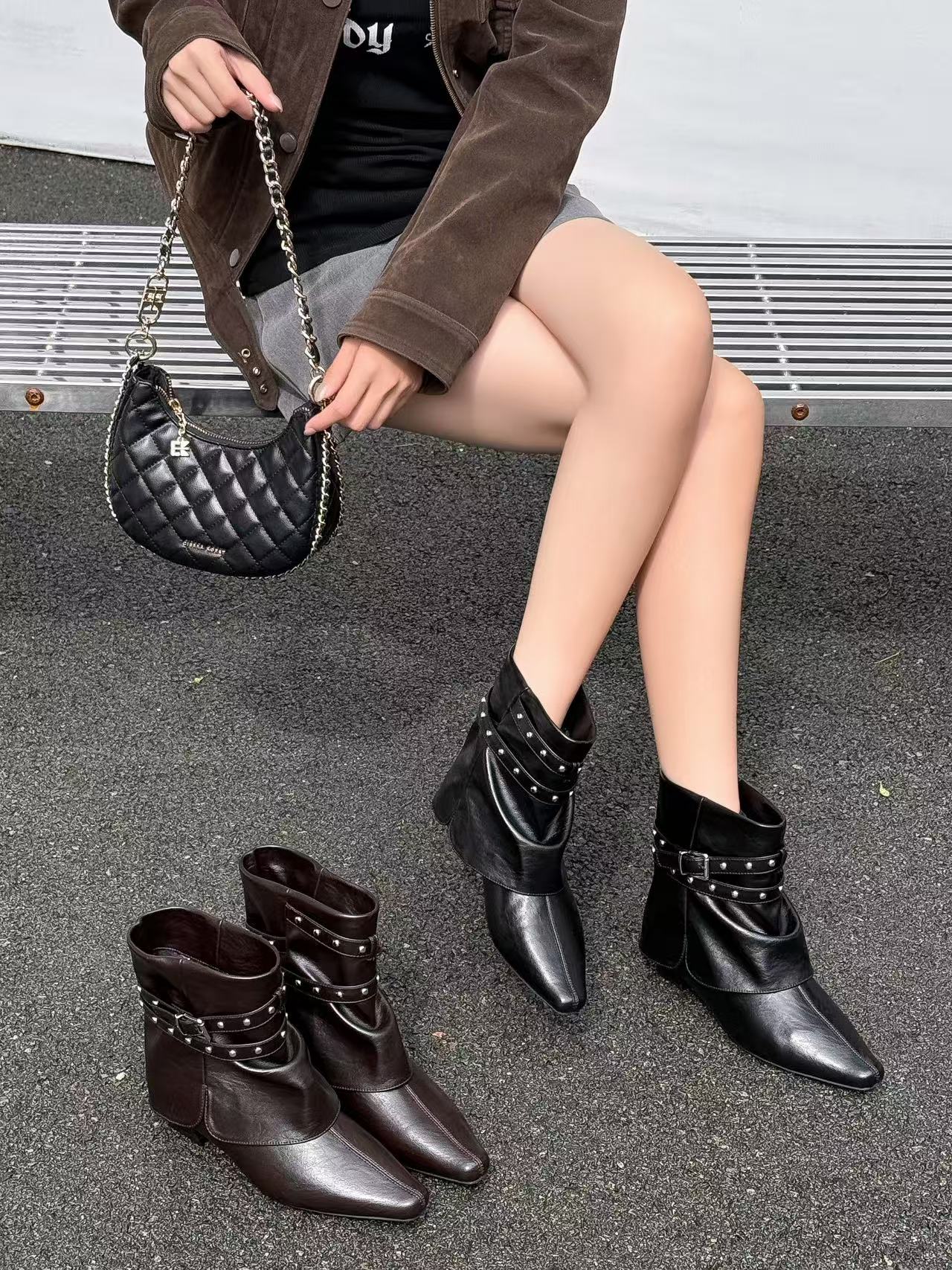春秋网红同款尖头皮带扣裤管靴女美式内增高短筒西部靴辣妹堆堆靴