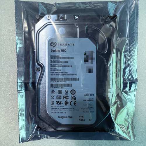 CMR垂直3.5寸7200ST1000DM014酷鱼1T台式机电脑主机硬盘监控