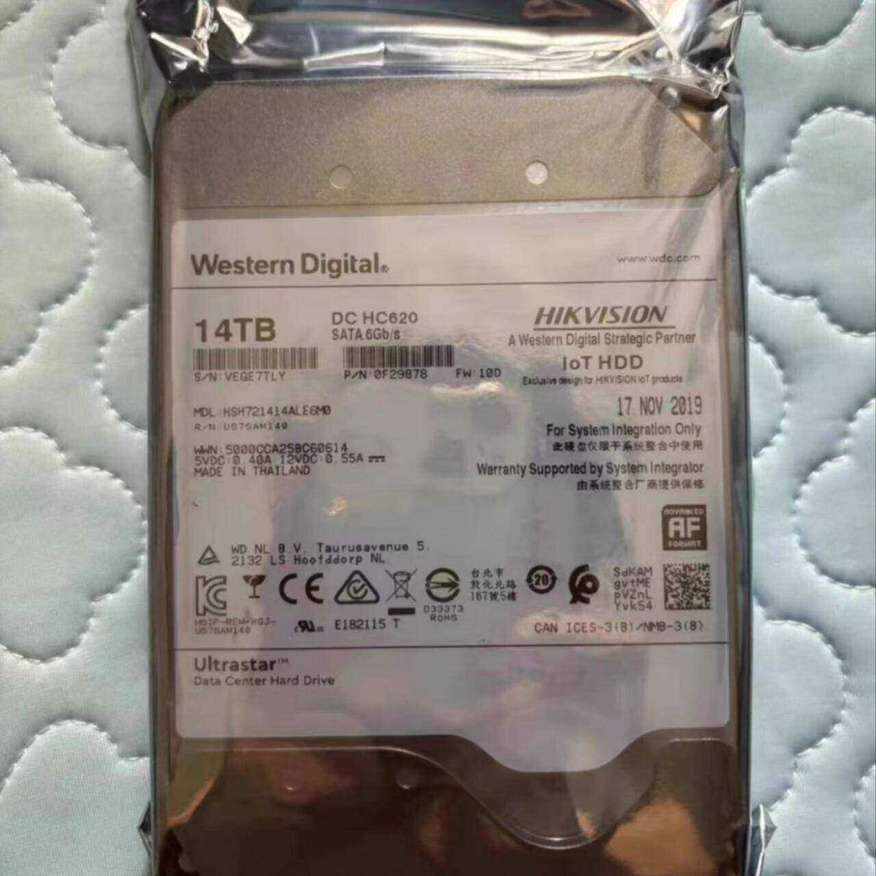HK7214AH 14T SATA IOT加密企业存储硬盘HSH721414ALE6M0