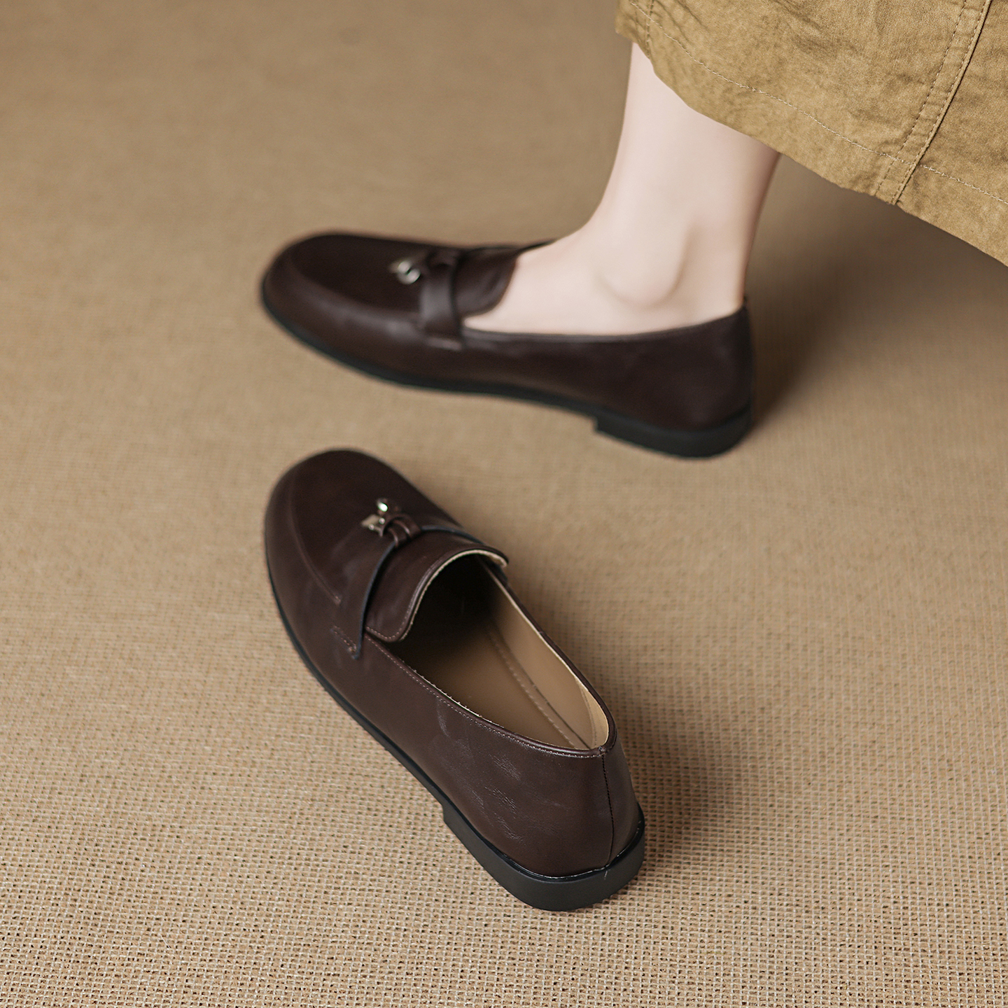 羊皮版巨好看小皮鞋新款单鞋女