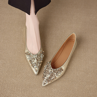 气质水钻绝美单鞋女不累脚巨好看2026春夏款尖头浅口一脚蹬平底鞋