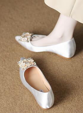 内增高5CM气质法式小单鞋2026春季新款方扣钻尖头浅口婚鞋配裙子