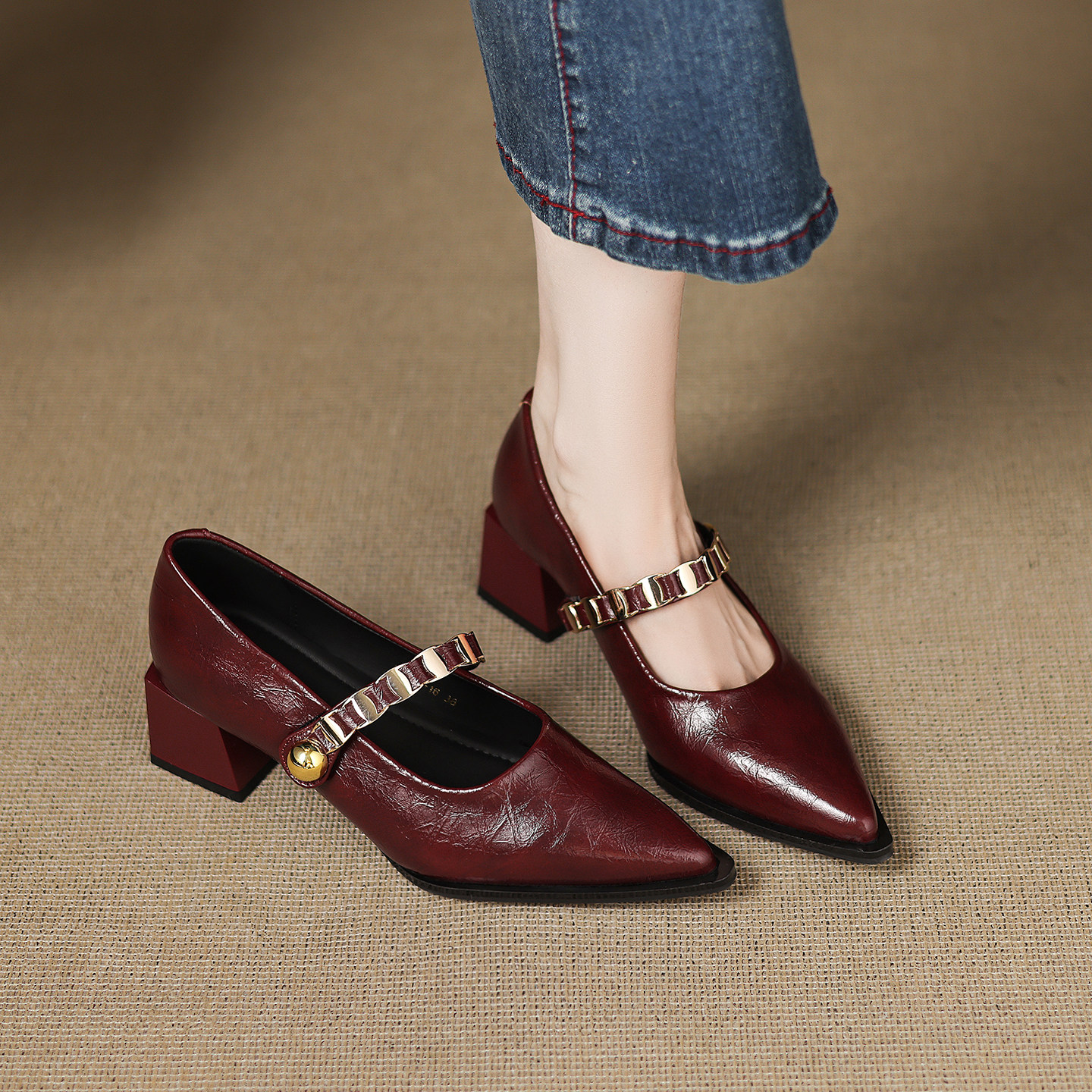 女鞋新款2026春款时尚气质高跟鞋巨好看尖头浅口玛丽珍复古单鞋女