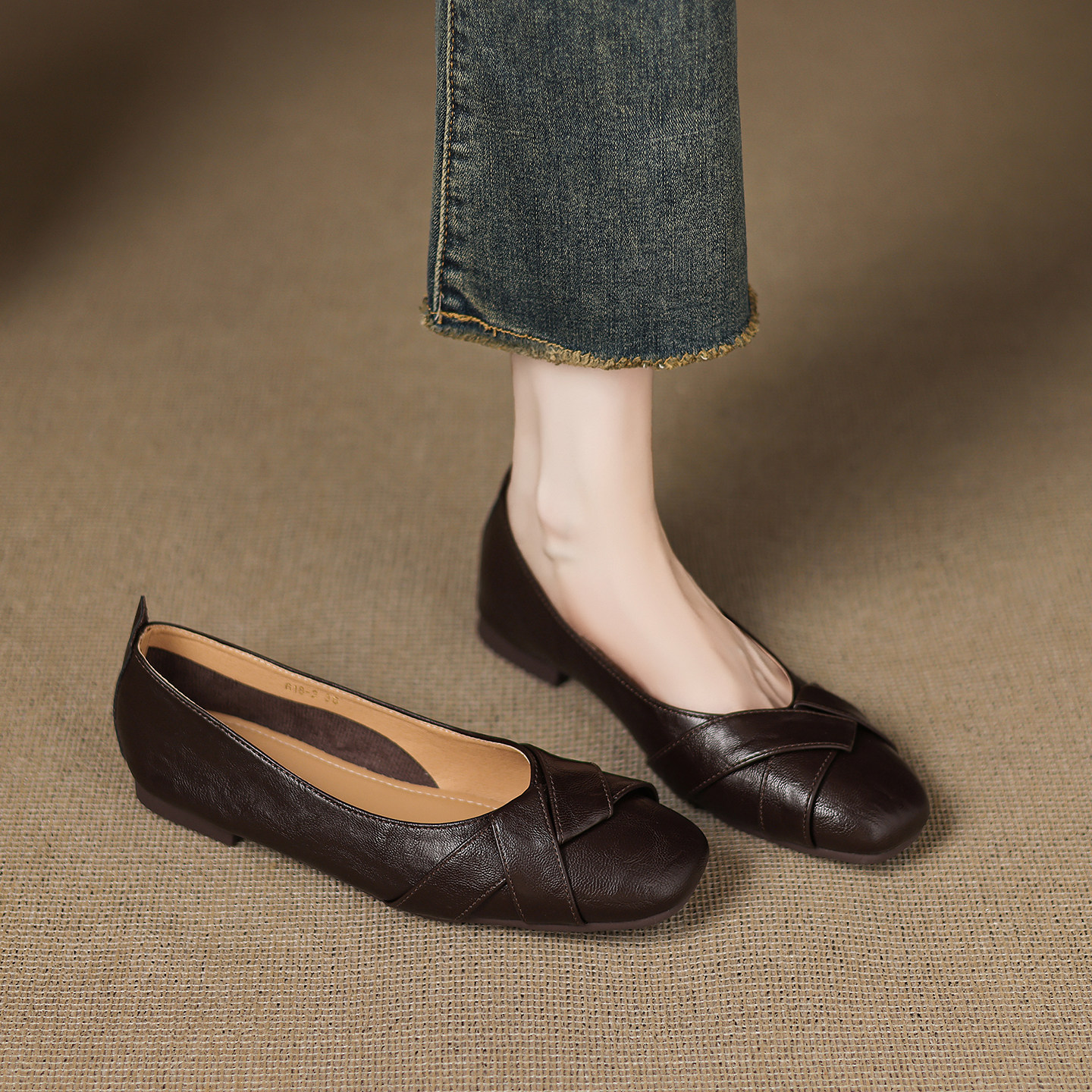 复古女鞋新款2026春款时尚气质巨好看绝美不累脚浅口单鞋女平底鞋