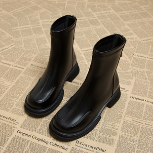 真皮瘦瘦靴女秋冬2025新款今年流行的靴子厚底圆头配裙子的小短靴