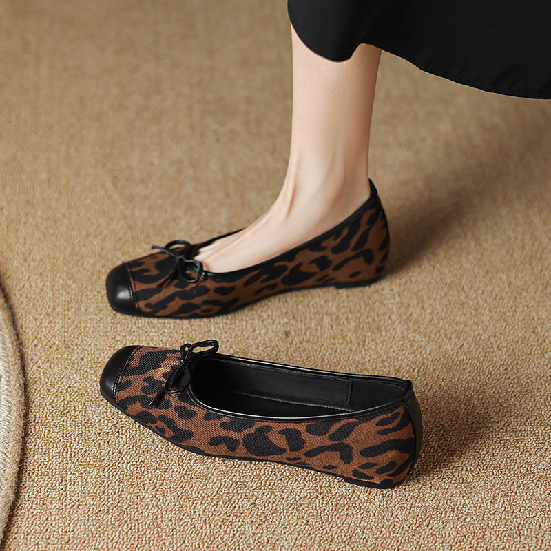 羊皮版内增高软底小单鞋2025新款春夏季蝴蝶结平底晚晚鞋配裙子