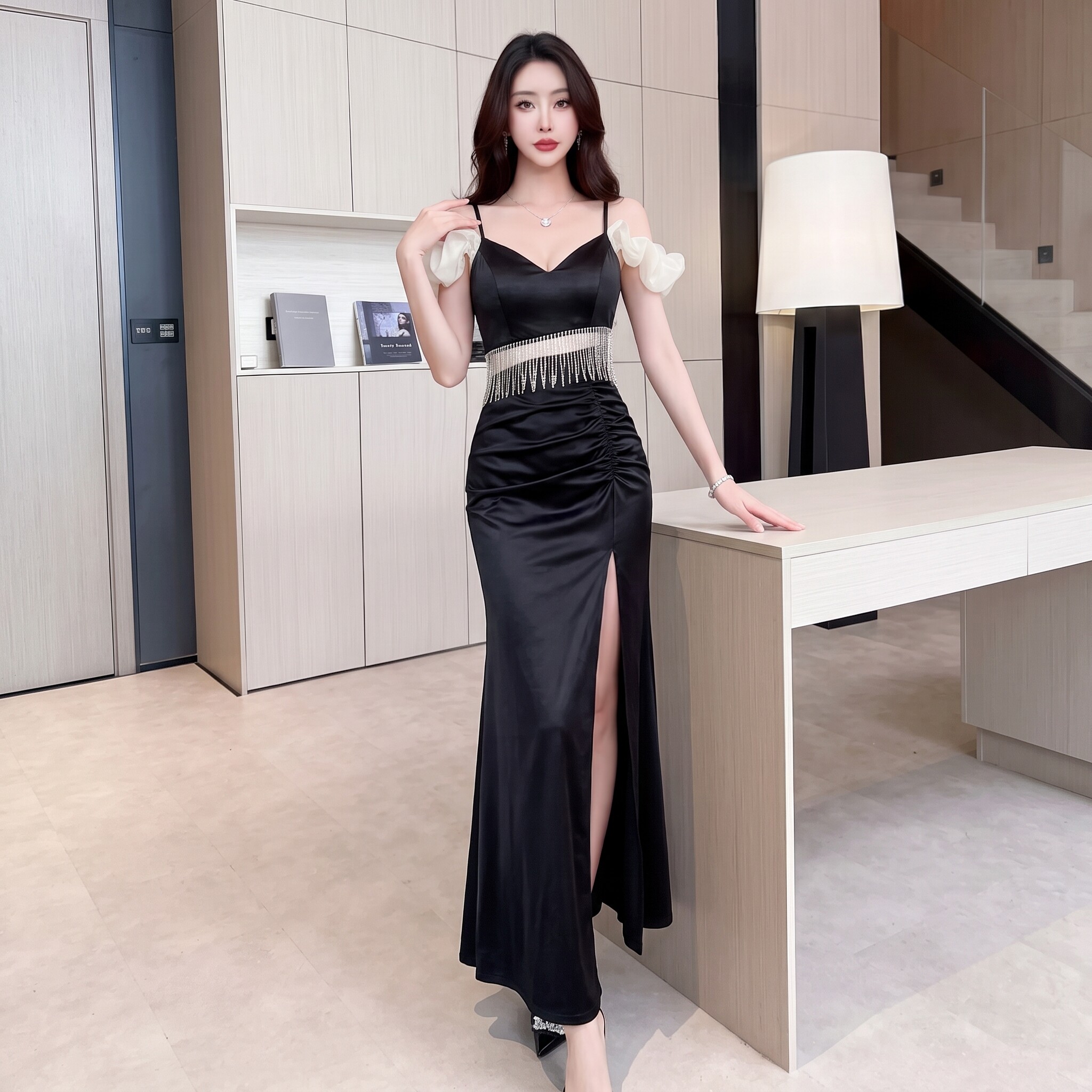 收腰显瘦夜店女神性感连衣裙夜场高级夜总会黑色吊带显胸长款礼服