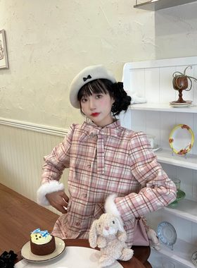 honeyrubao酸莓少女格纹泡泡袖兔毛拼接蝴蝶结呢大衣