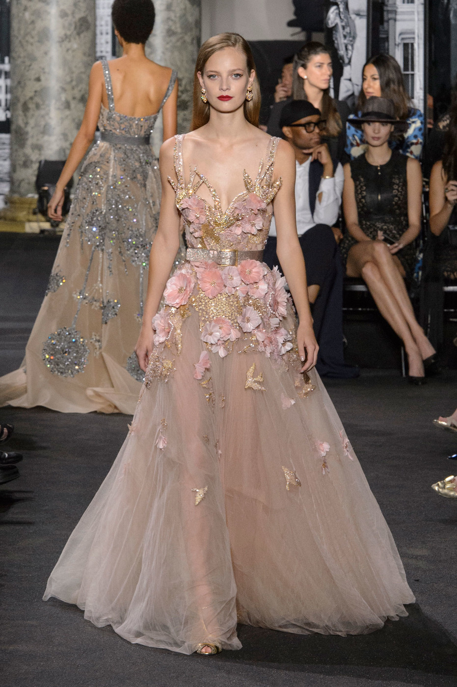 甜美性感收腰纯手工缝制晚礼服