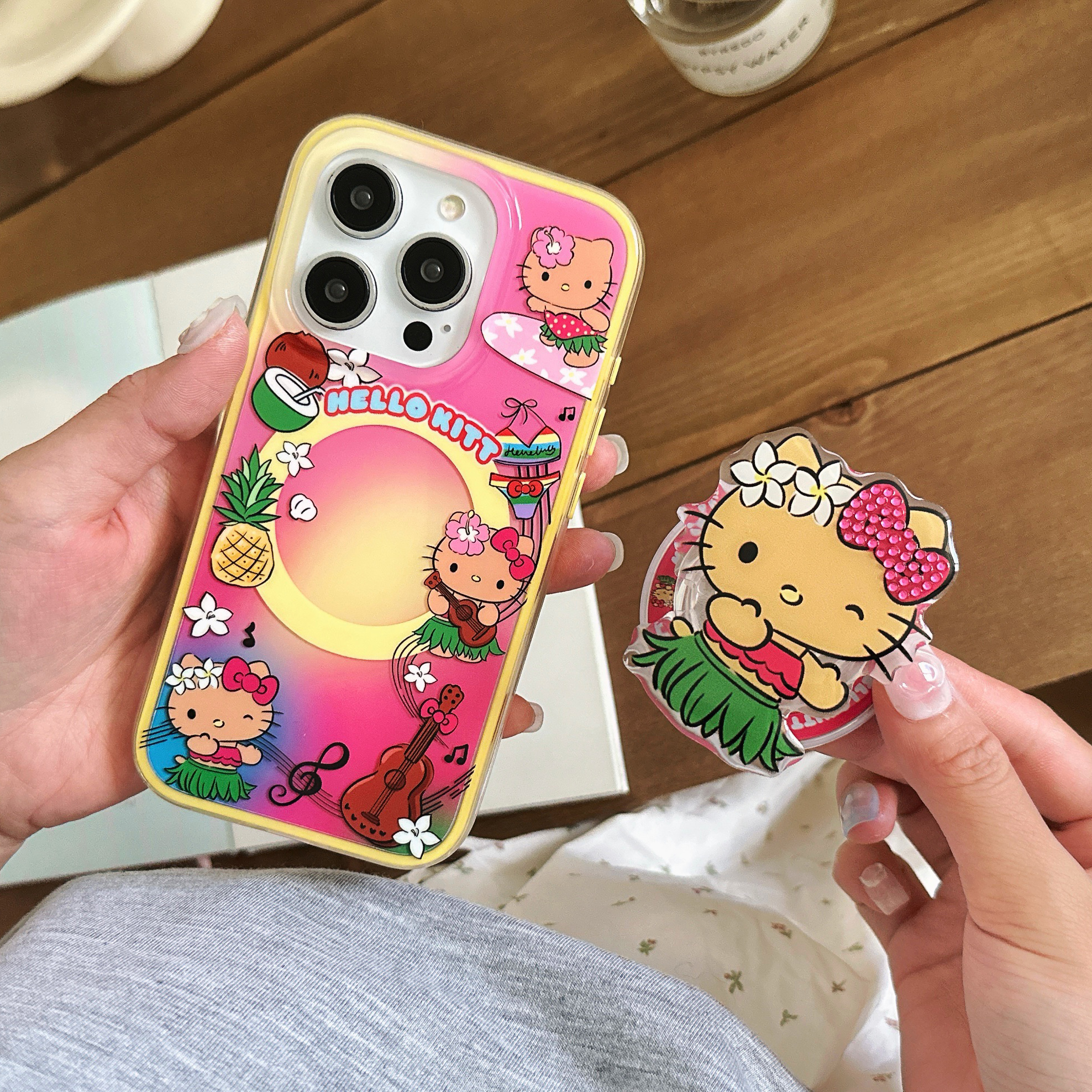 二合一黄边IMD磁吸晕染夏威夷草裙kitty猫手机壳适用iphone16promax大孔防摔苹果15趣味14亮面13女生时尚个性