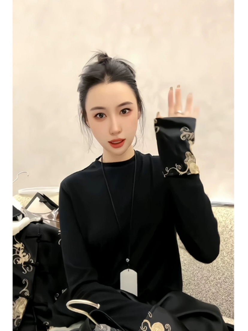 小众上衣印花打底衫t恤女款秋