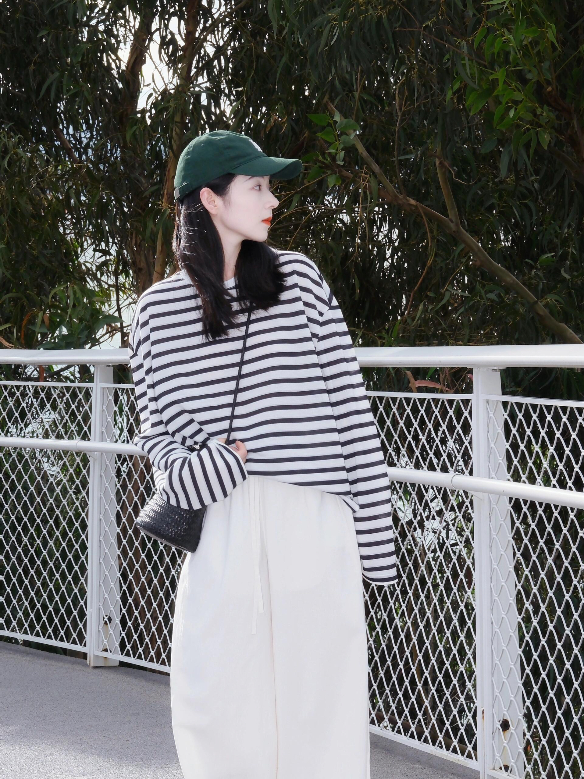 夏日休闲文艺穿搭韩系条纹长袖T恤女宽松慵懒黑白条纹t恤裤子套装