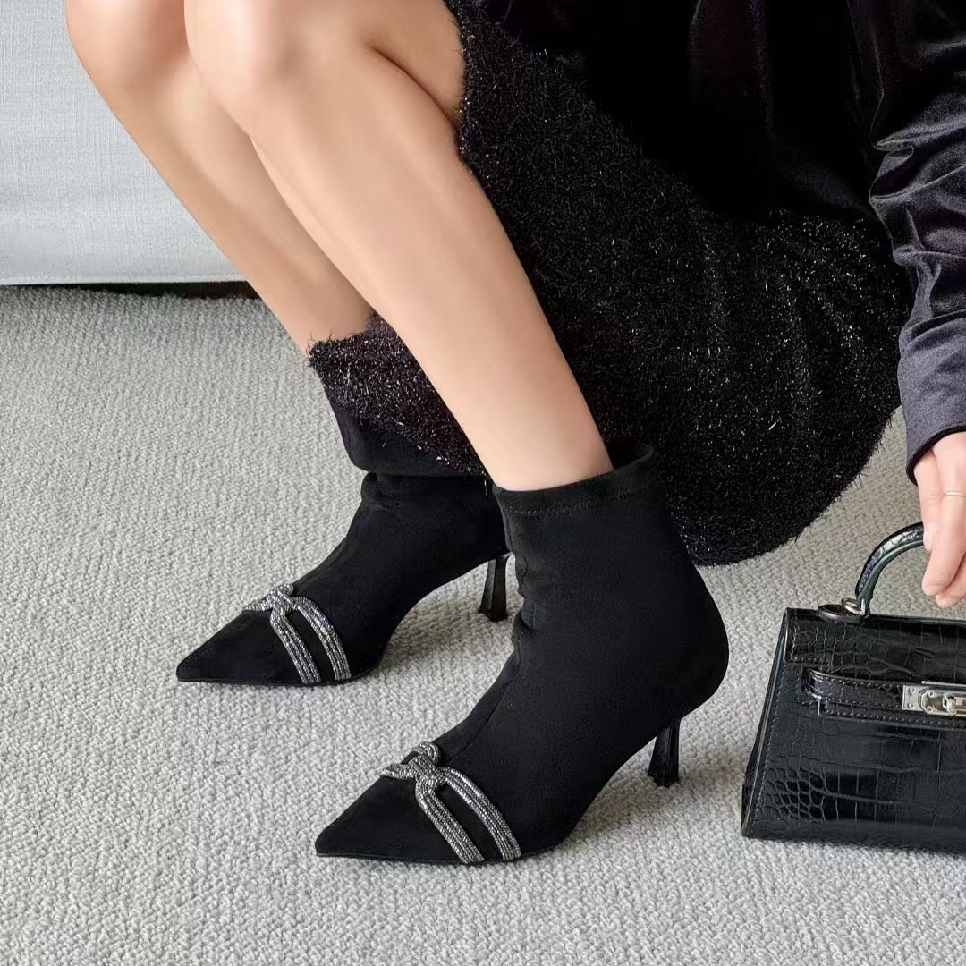 一代佳人26G3550金丝绒弹力瘦瘦靴尖头水钻百搭气质舒适女靴6公分