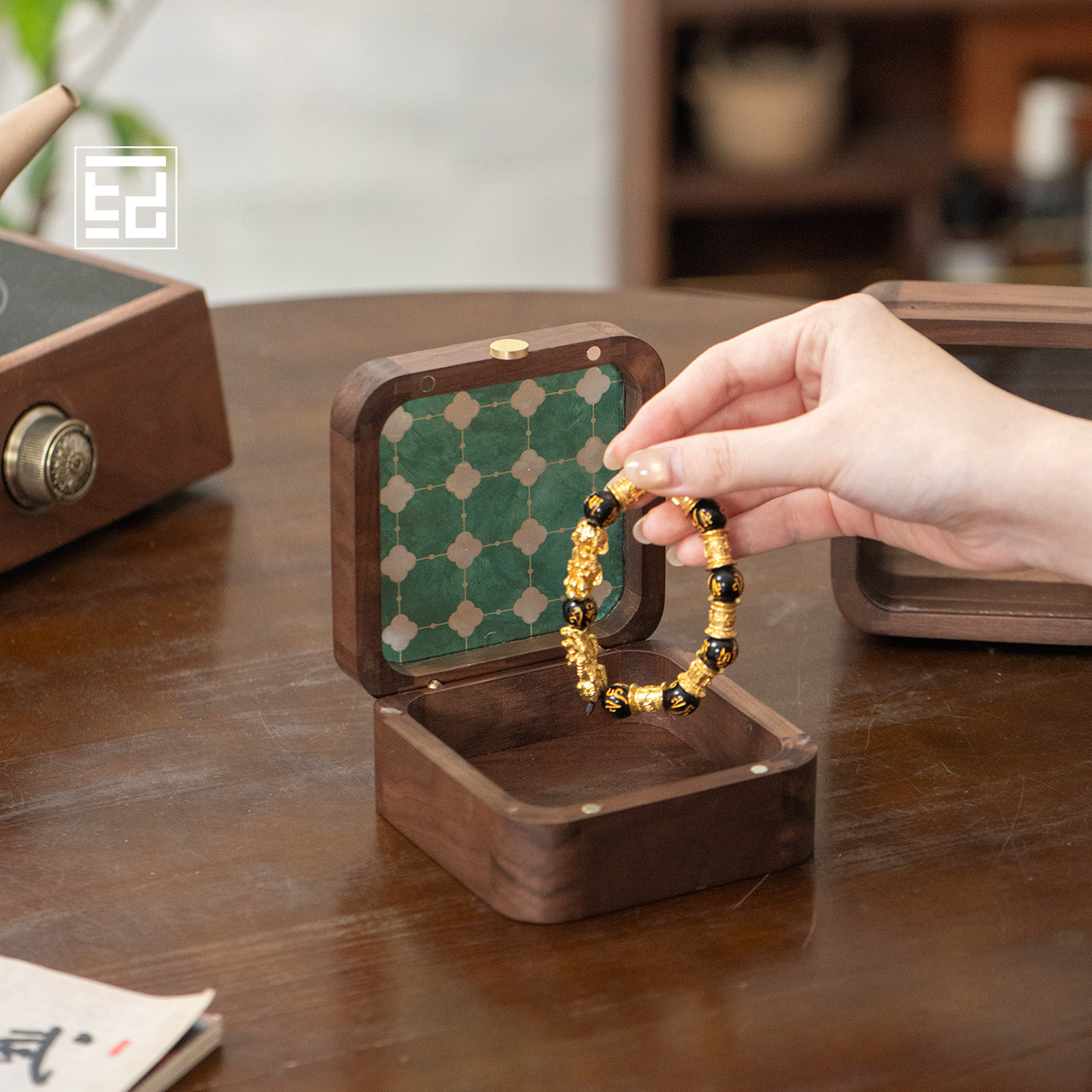 手串收纳盒创意烤花玻璃迷你精致小木盒子文玩水晶黄金手链首饰盒
