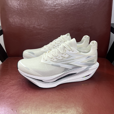 361度飞燃4.5全掌碳板竞速跑鞋专业马拉松跑步鞋减震训练运动鞋男