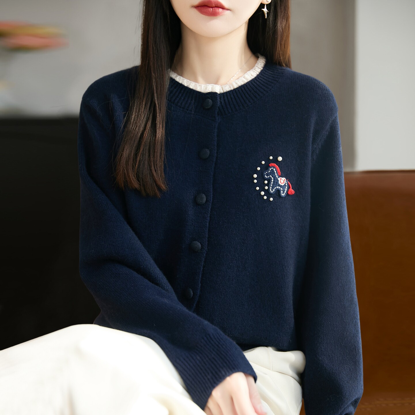 2026新款假两件小马刺绣针织开衫外套女洋气时尚女装上衣秋冬毛衣