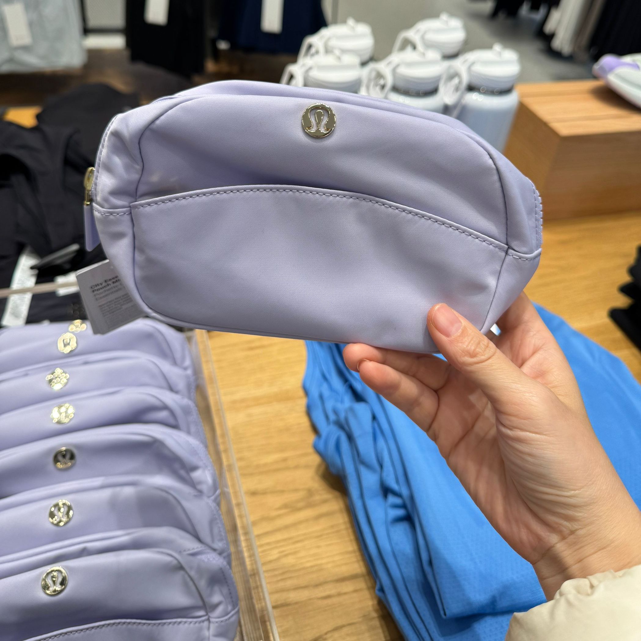 澳洲Lululemon City Essentials Pouch Mini 2L 化妆包洗漱包旅行