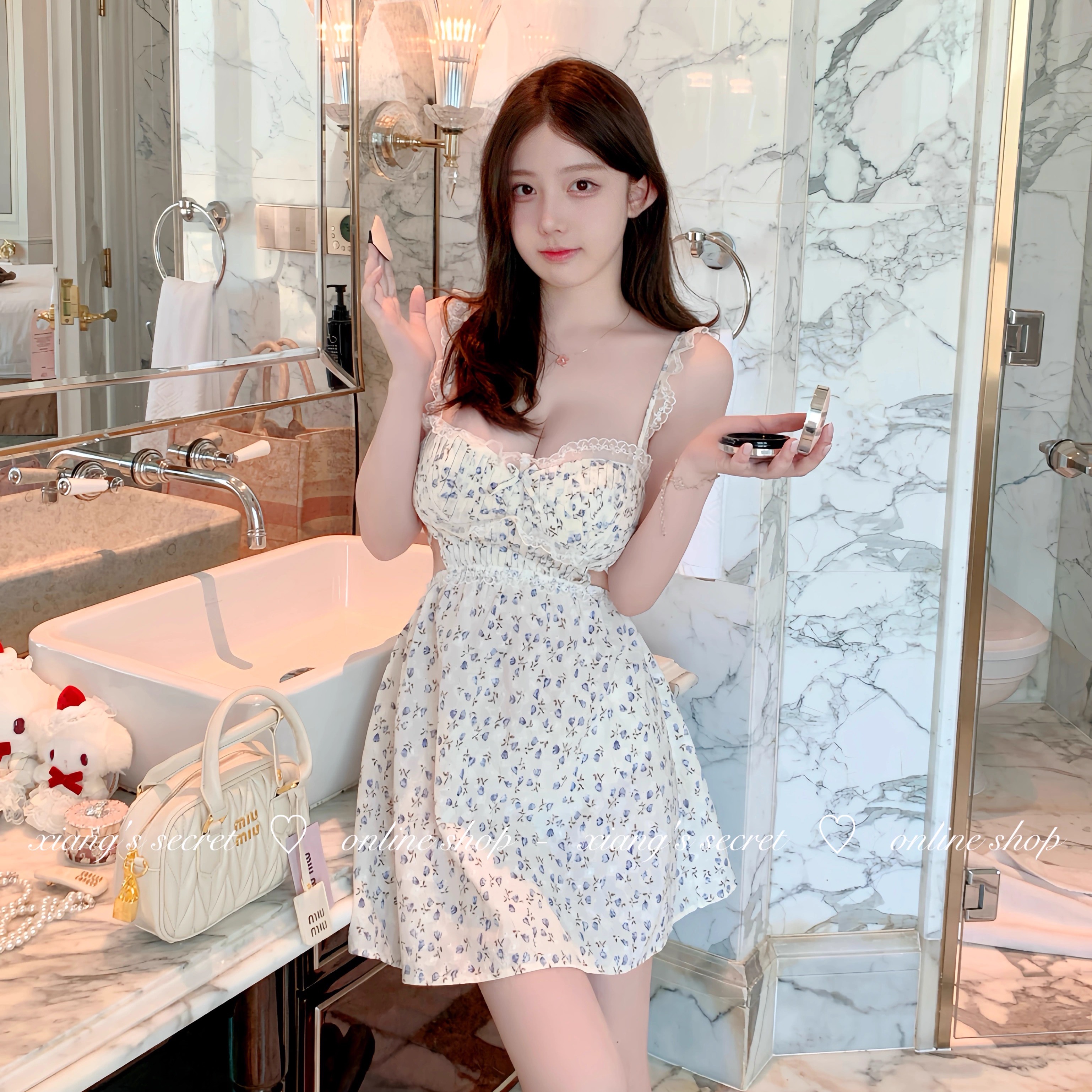 性感碎花女纯棉露背连衣裙浅紫色