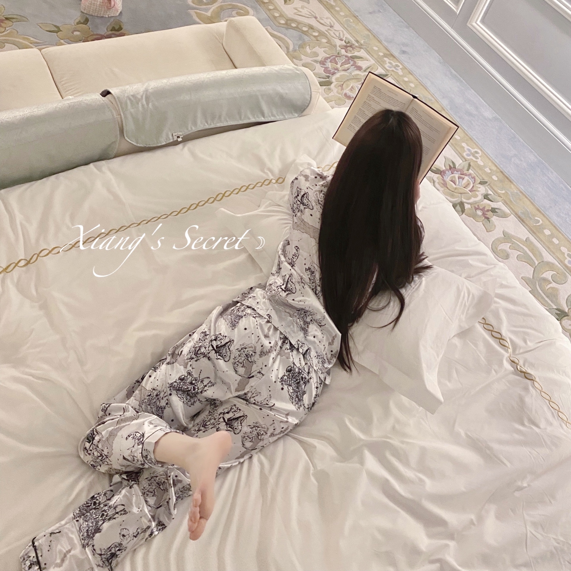 香香的秘密冰丝缎面睡衣套装女