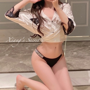 内裤 香香 欧美性感缎面镶钻字母提臀丁字裤 翘臀嫩模 秘密