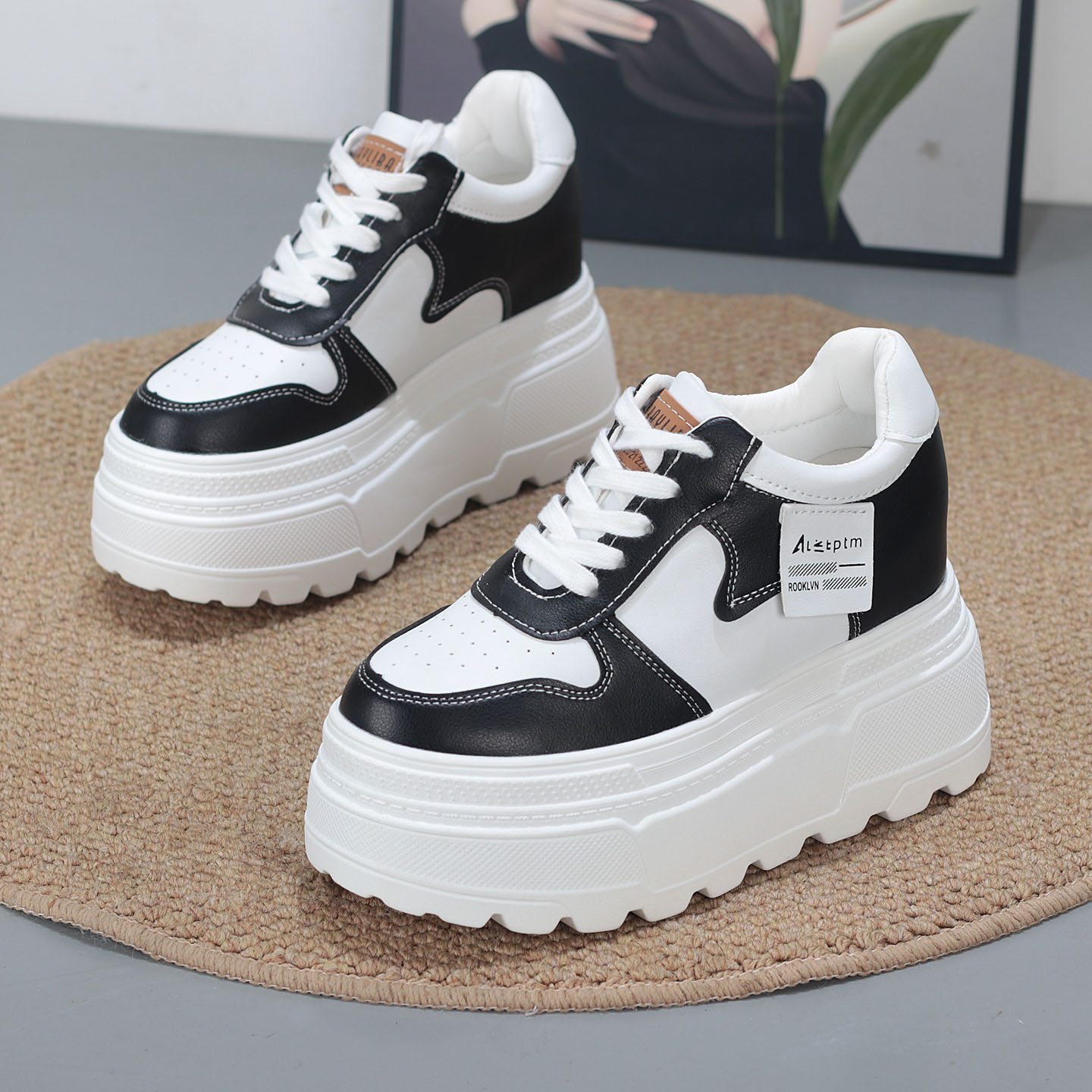 厚底松糕坡跟小白鞋内增高8CM