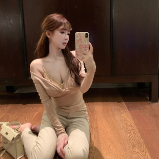 修身 内搭女气质时尚 针织上衣T恤 打底衫 M900V领蕾丝拼接扭结长袖