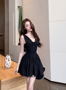 M900黑色连衣裙女2026新款今年流行爆款裙子夏季小黑裙性感小个子