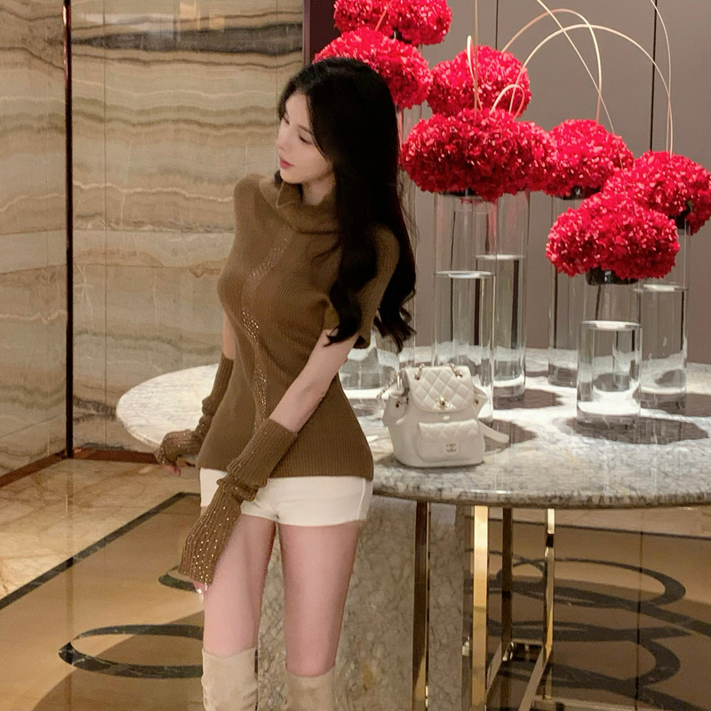 M900长袖T恤上衣女2025新款设计感毛针织衫小个子辣妹体恤春秋